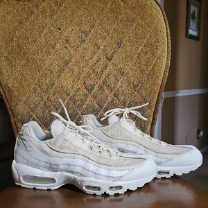 Nike Air Max 95 Essential Triple White Lace Up Sneakers Shoes